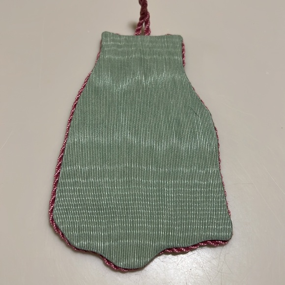 Finished!Cat lovers: Handmade heirloom petit point ornament! - Picture 5 of 6